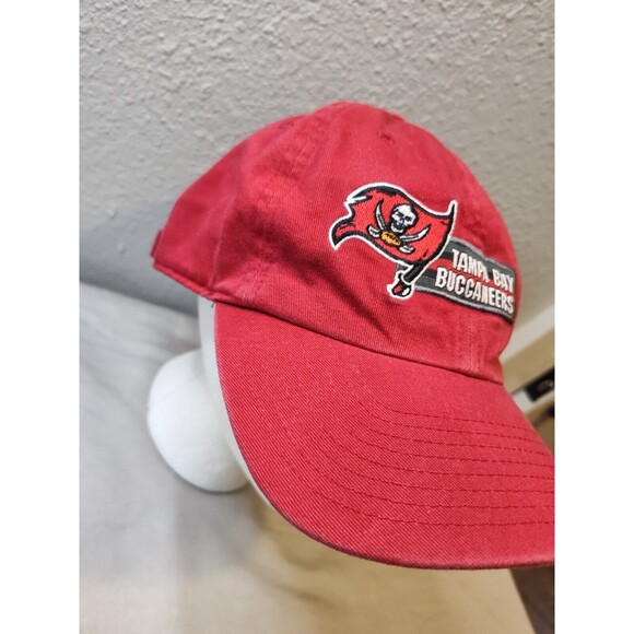 Vintage Adidas Hat Tampa Bay Buccaneers Cap Dad Hat Clasp NFL OSFA Fast Shipping - Picture 13 of 16